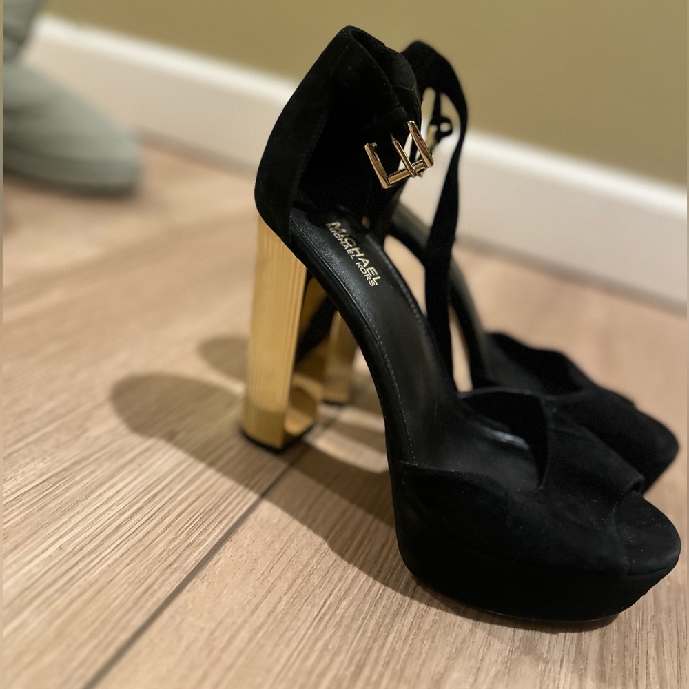 7 Michael kors gold& black thick high  heels practically new suede like /velvet